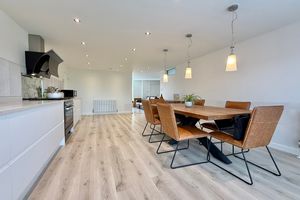 22' Kitchen/Dining Room- click for photo gallery